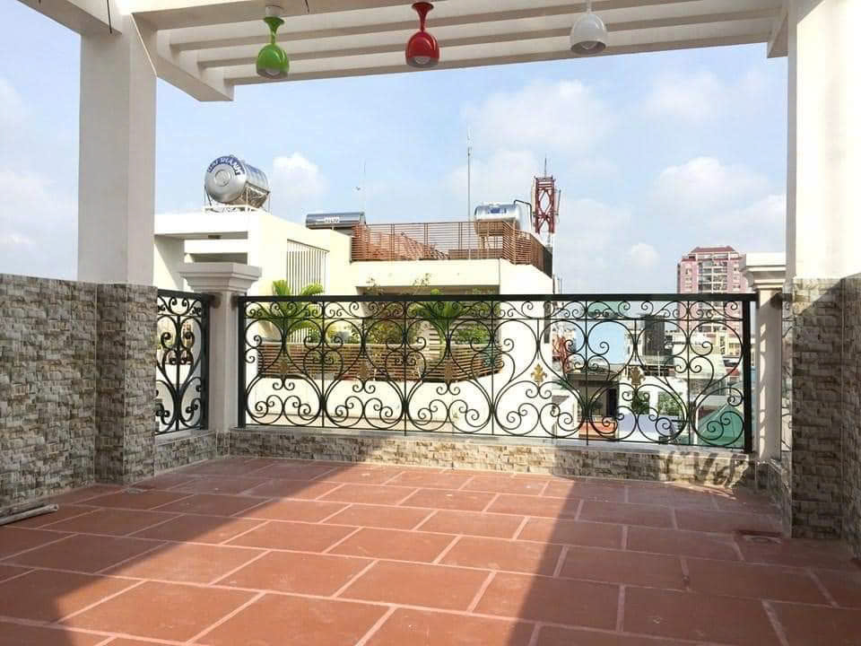 Ban công sắt mỹ thuật 14