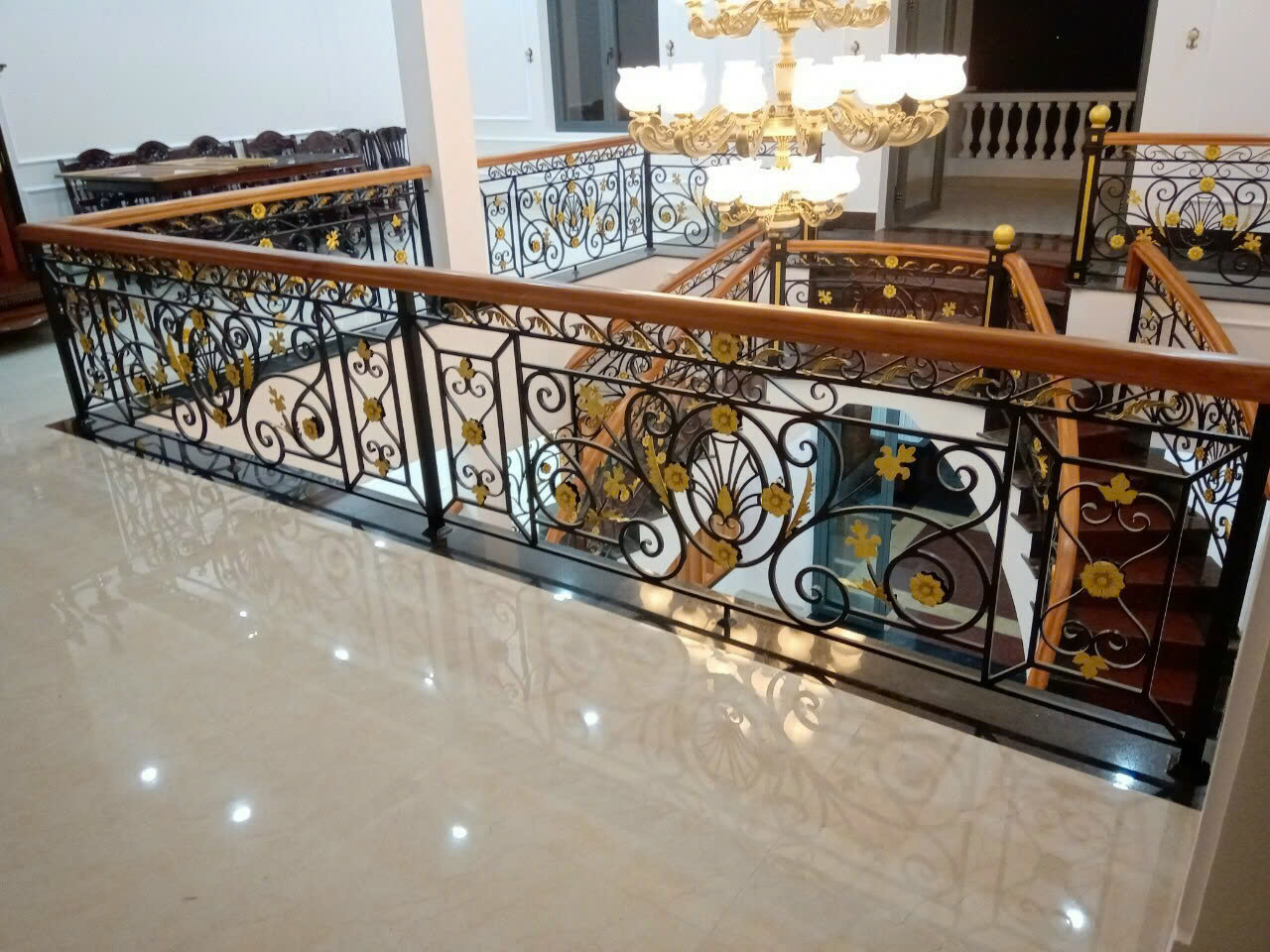Ban công sắt mỹ thuật 12